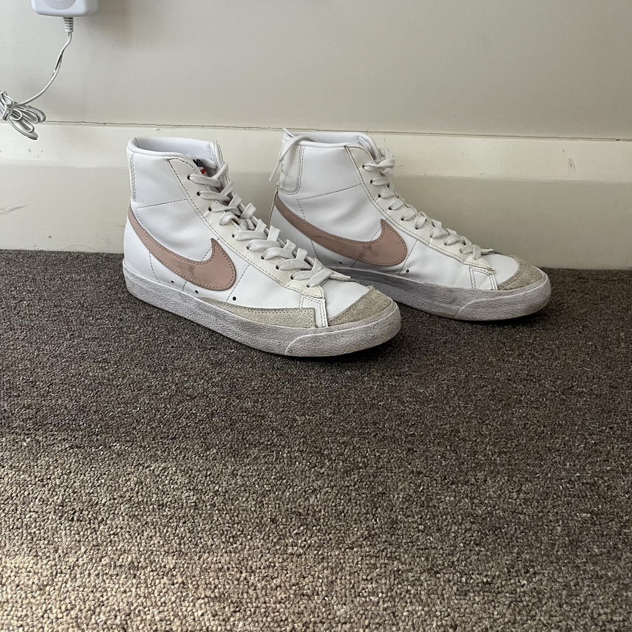 womens pink nike blazers