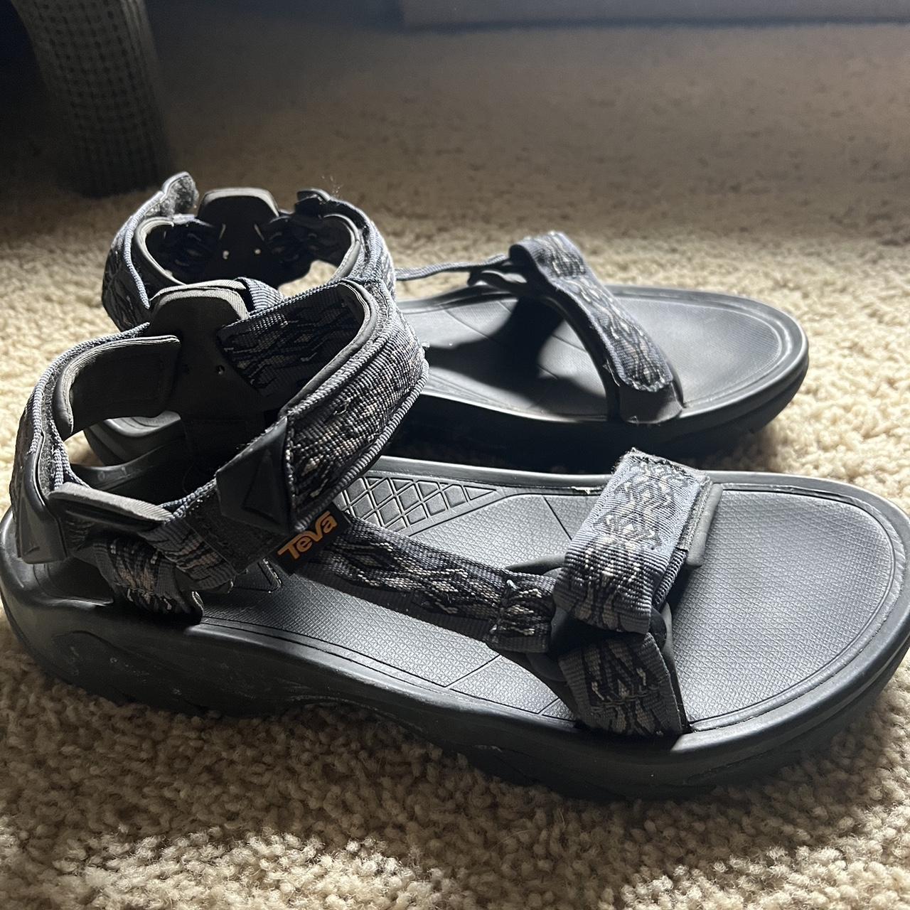 teva men's slip on sandals