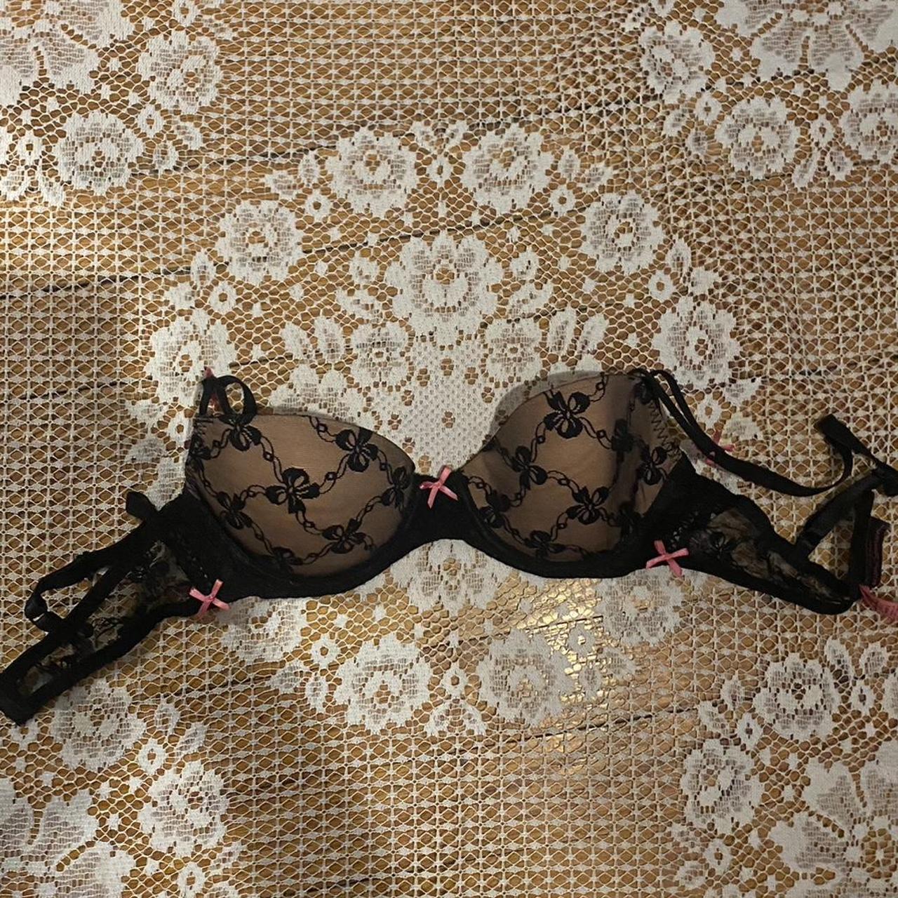 Betsey Johnson Women's Pink and Black Bra | Depop