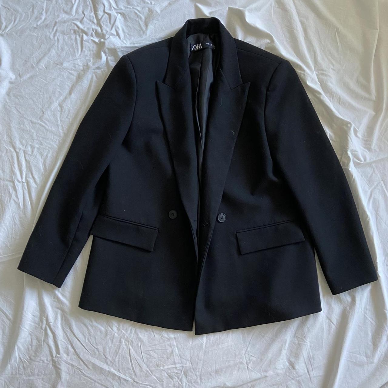 black blazer shoulder pads in great... Depop