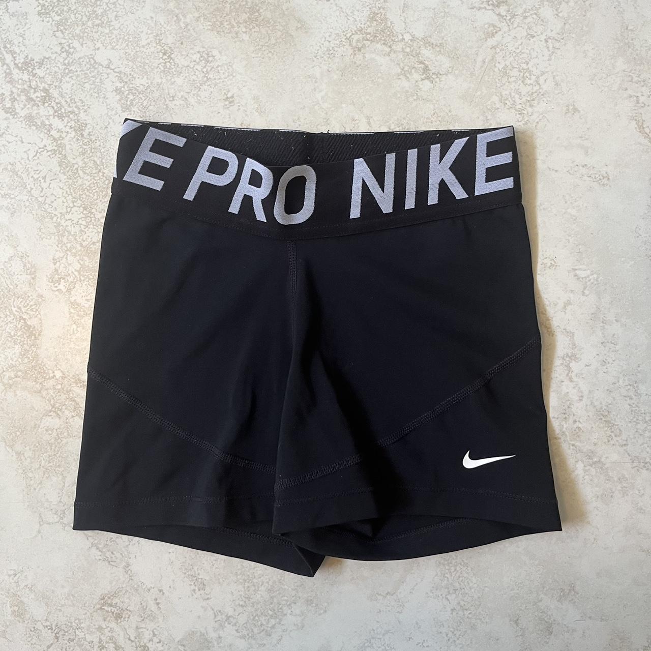 black nike pro volleyball shorts size xs. barely worn - Depop