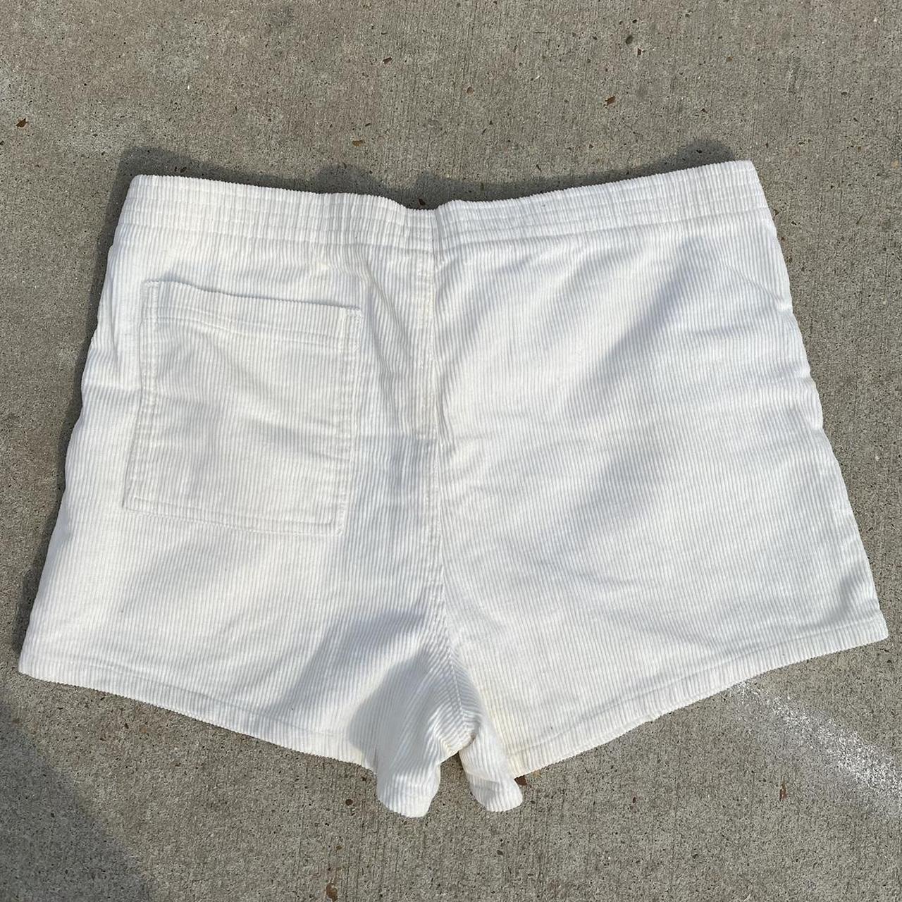 Ocean Pacific Men's White and Cream Shorts | Depop