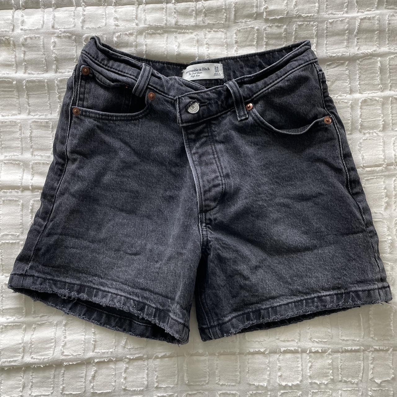 Abercrombie & Fitch Women's Black and Grey Shorts Depop