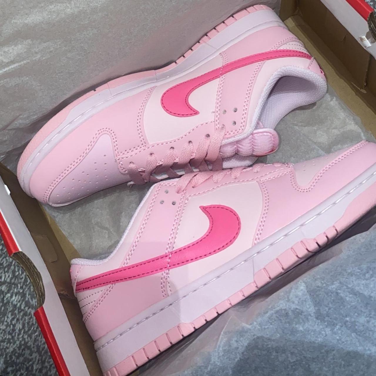 triple pink dunk lows GS size 6 - Depop