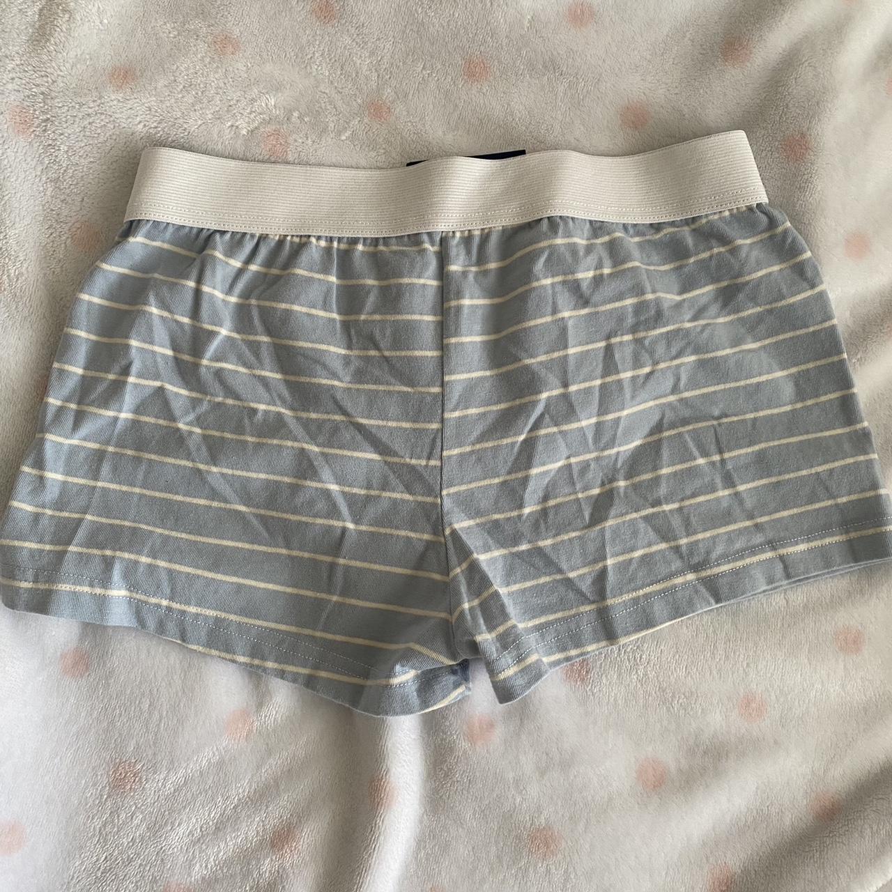 Brandy Melville Women's Blue and White Shorts | Depop