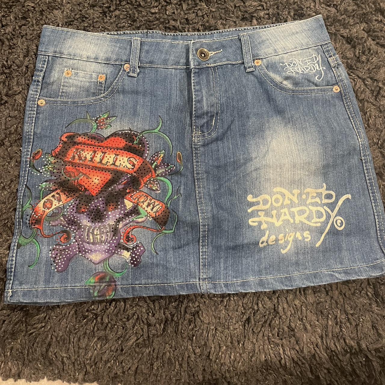 Ed Hardy Skirt Size 30 fits a medium!! - Depop