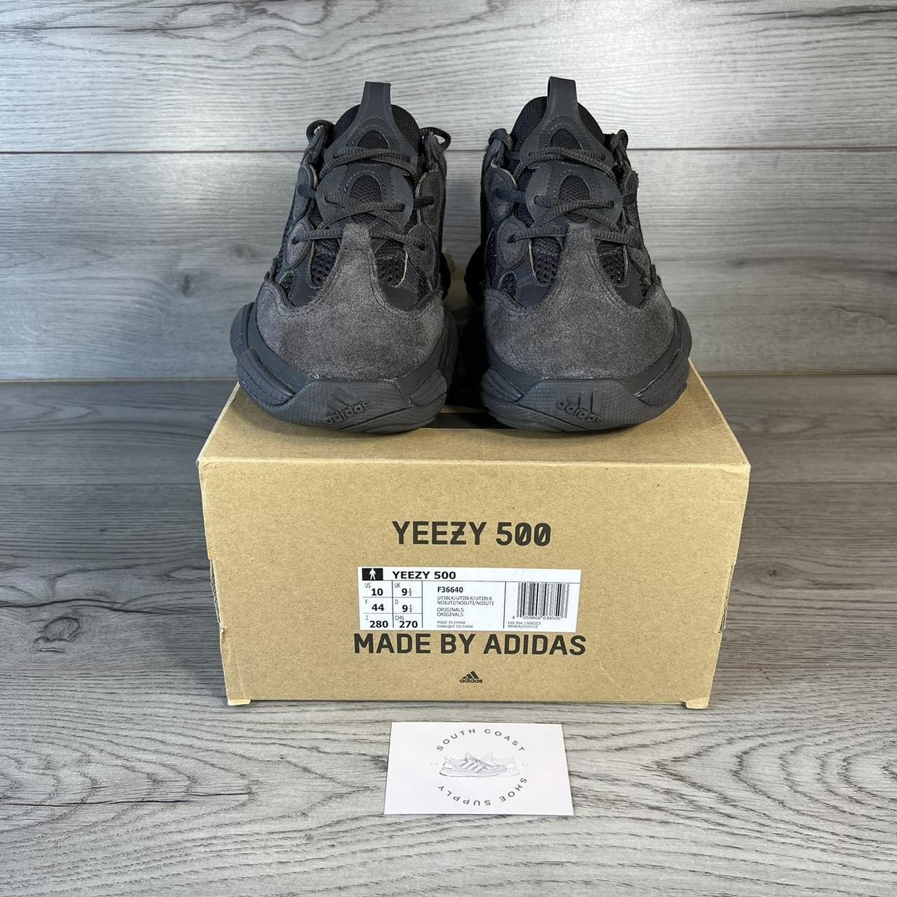 yeezy black 9.5