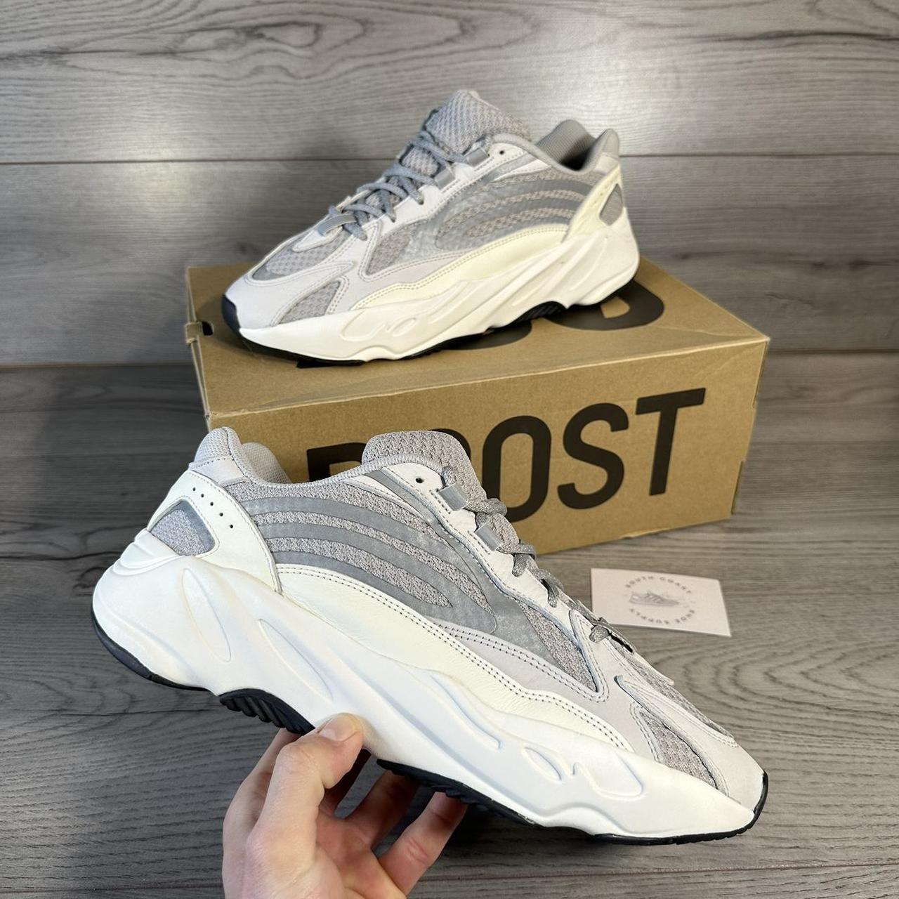 Adidas 700 static online