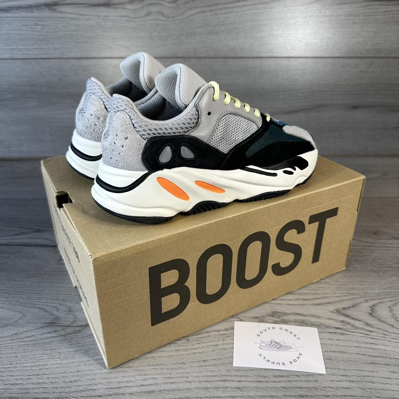 Adidas YEEZY Boost 700 Wave Runner Grey
