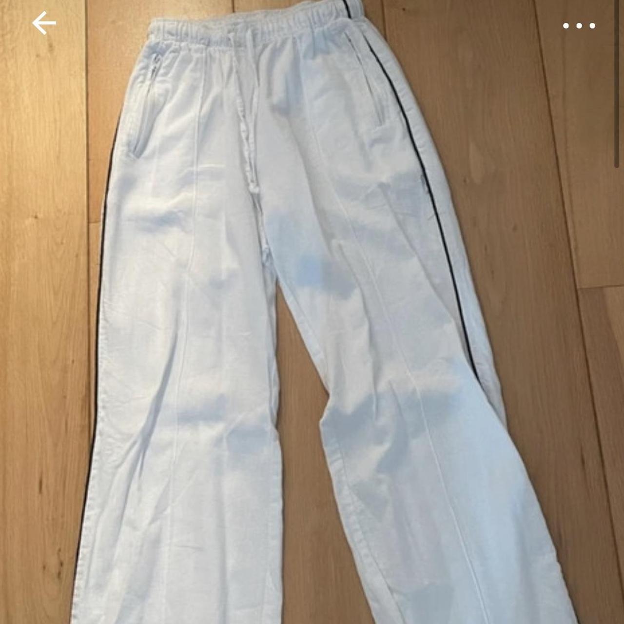 subdued linen trousers
