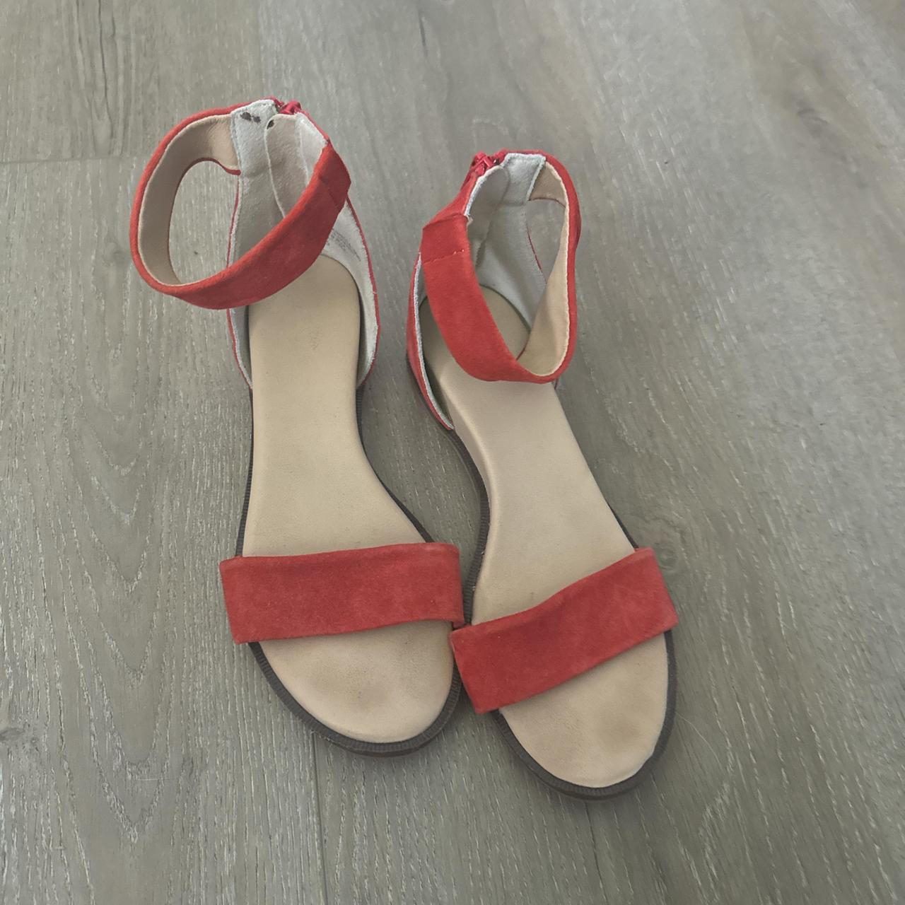 item listed by laurenthompp