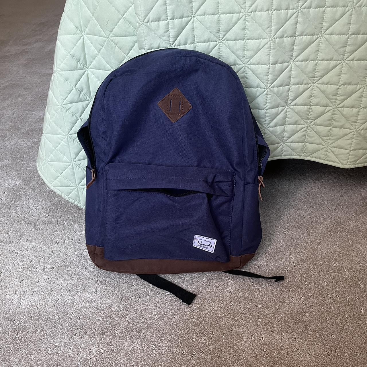 Vaschy dark blue backpack 💙 Similar to herschel... Depop
