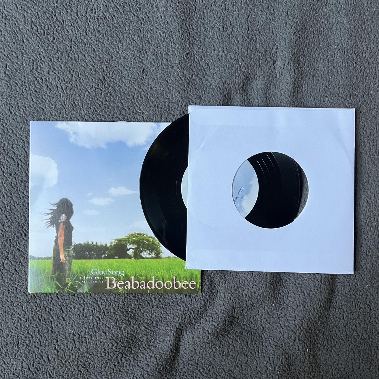 Beabadoobee “Glue Song” 7-Inch Vinyl, Never been