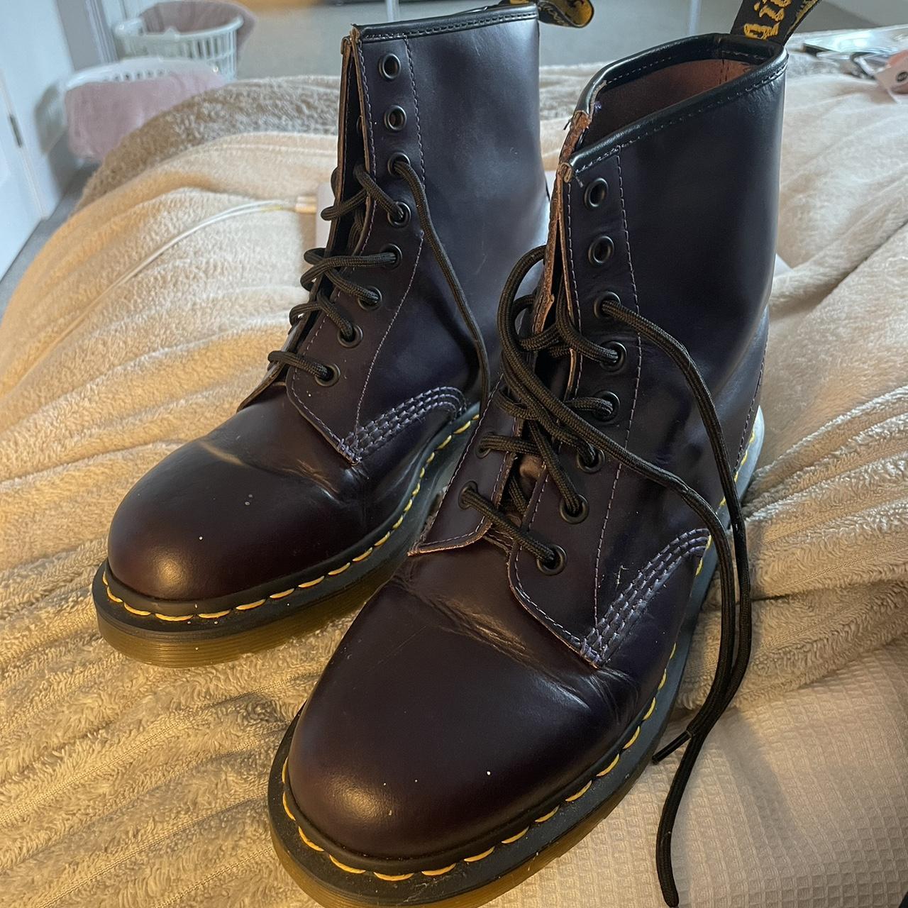 Depop doc cheap martens size 7