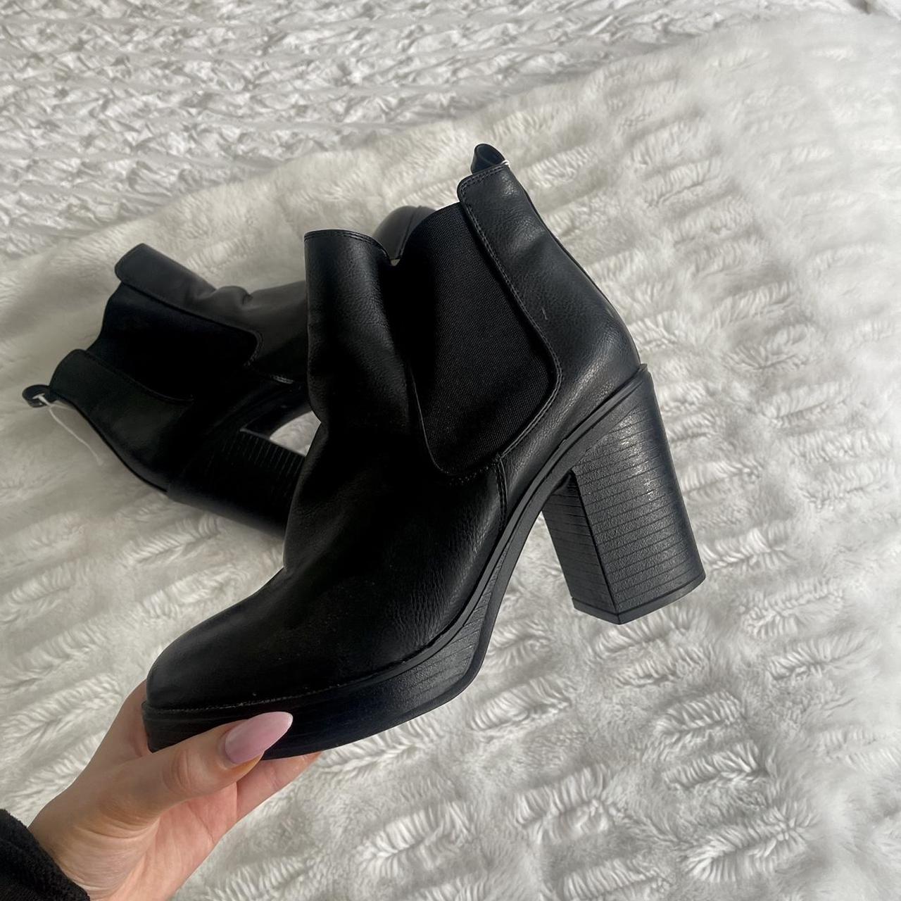 item listed by adryandyan