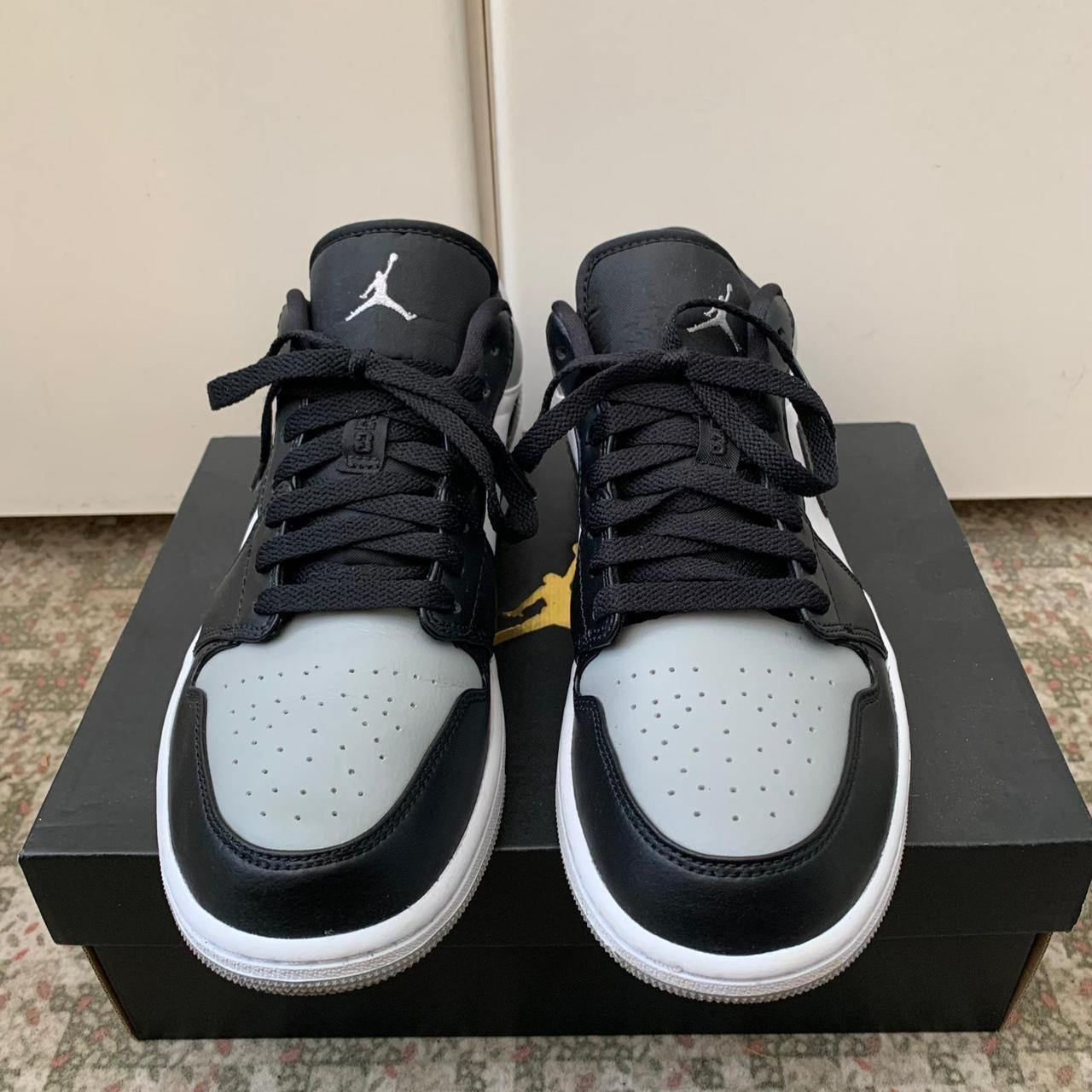 nike air jordan og se trainers in black