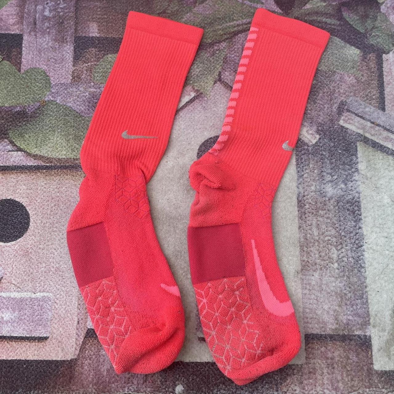 Nike Men's Pink Socks | Depop