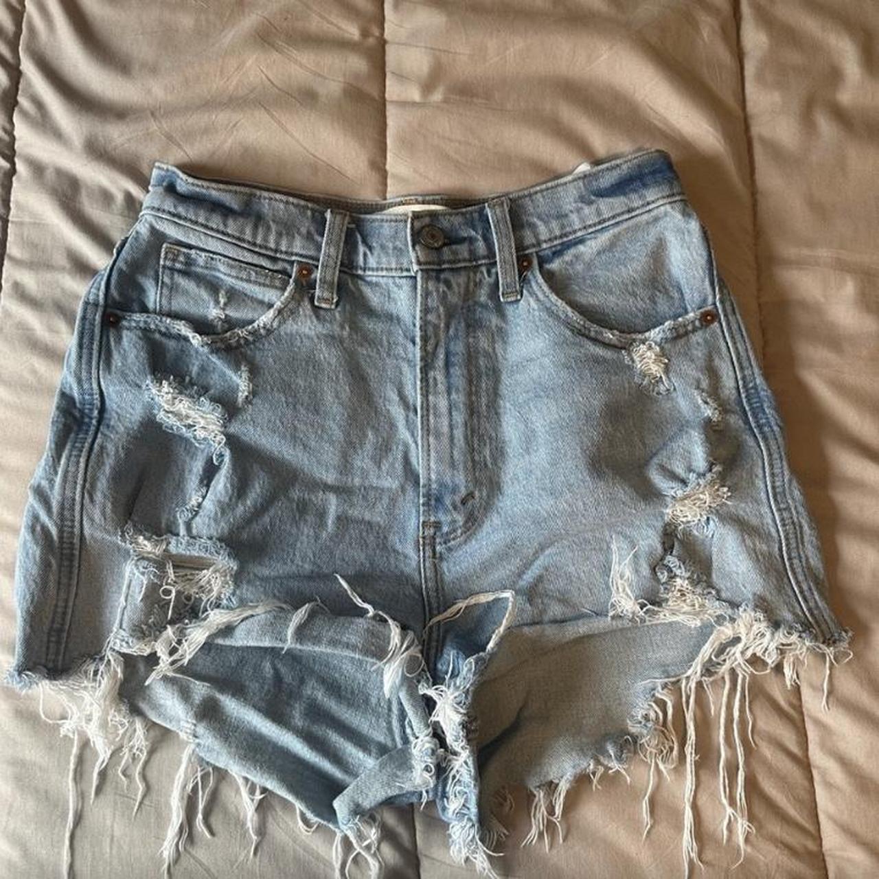 Abercrombie Curve Love High Waisted Mom Shorts size... Depop