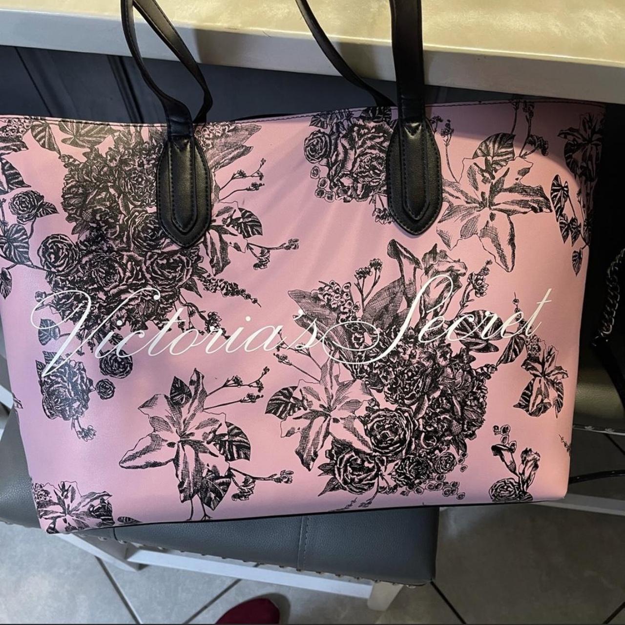 Victoria's Secret Tote Bag in overall good preloved - Depop