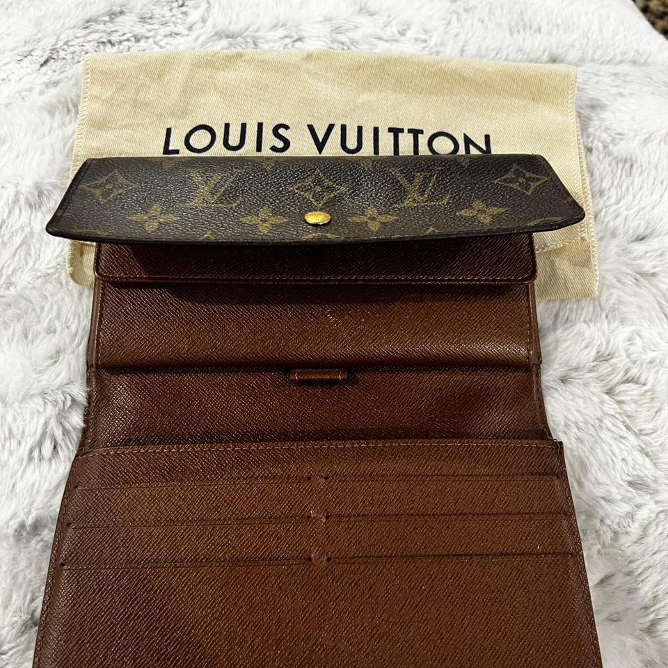 Louis Vuitton Sarah wallet with red interior. Gently - Depop