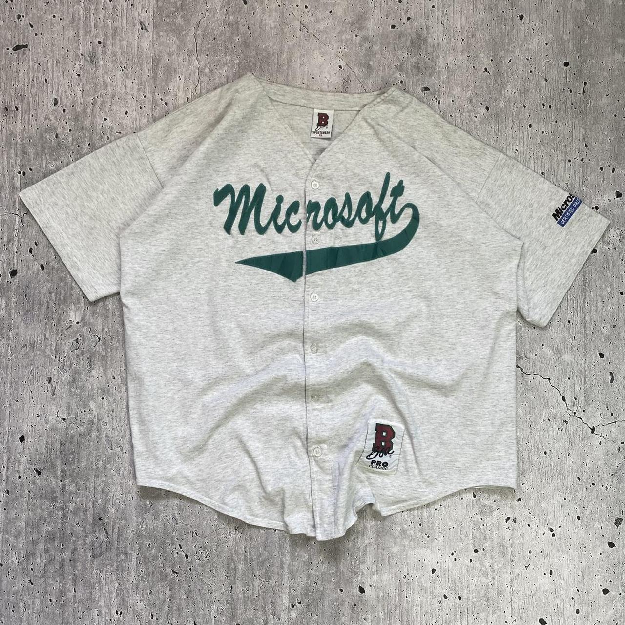 item listed by fadeawayvintage_