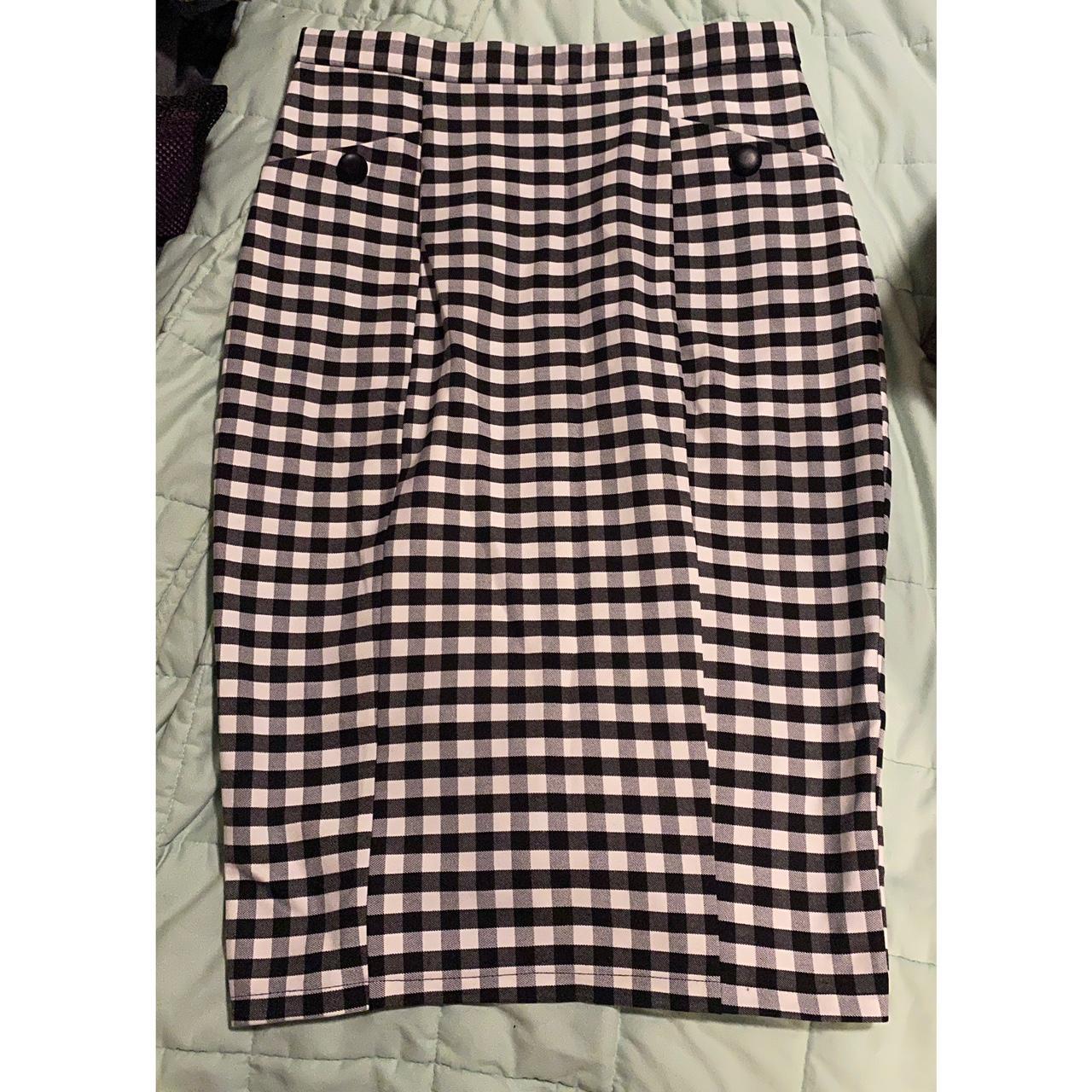 Collectif Women's White and Black Skirt