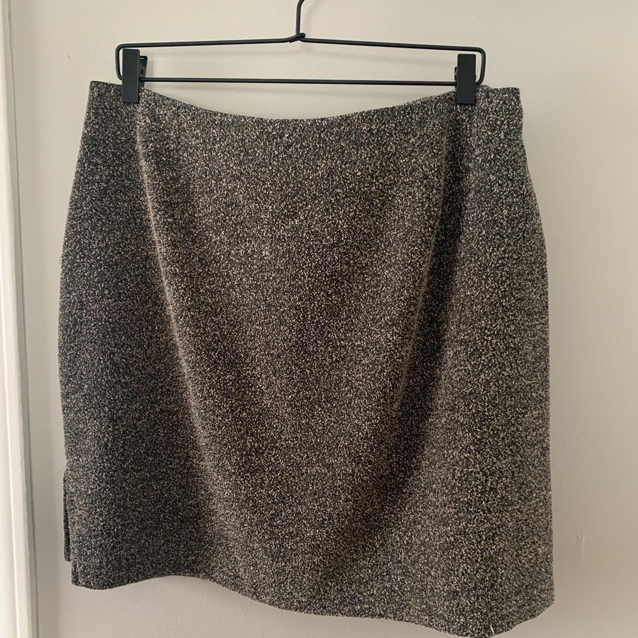 Vintage tweed mini skirt, labeled size 16. 36”... - Depop