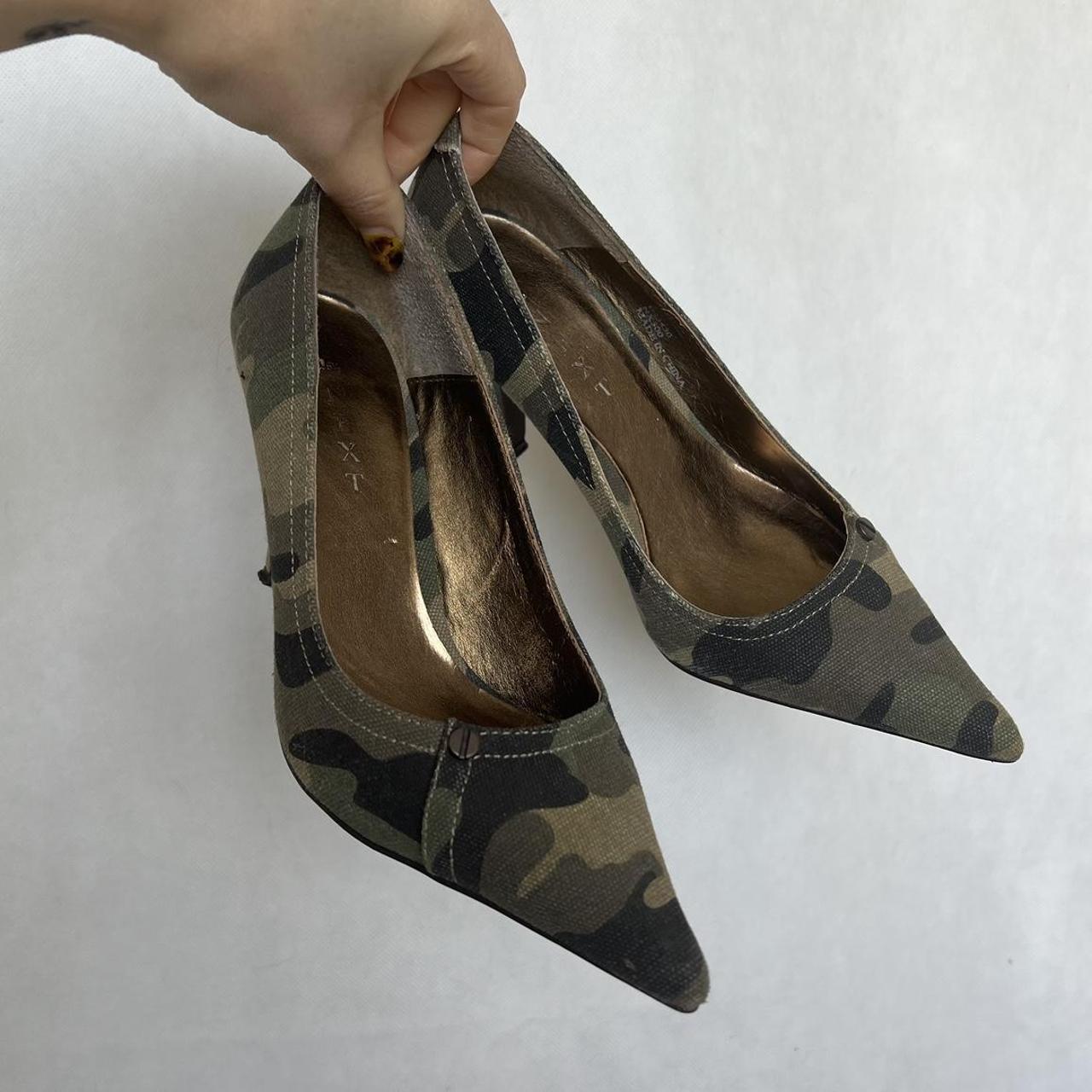 Camouflage heels pumps best sale