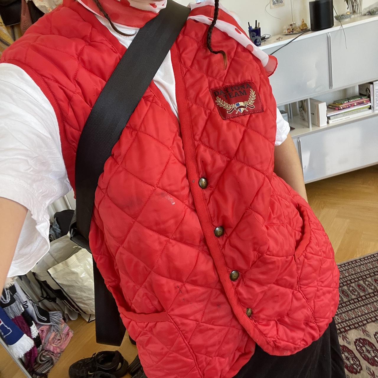 rote veste #red #vest #y2k | Depop