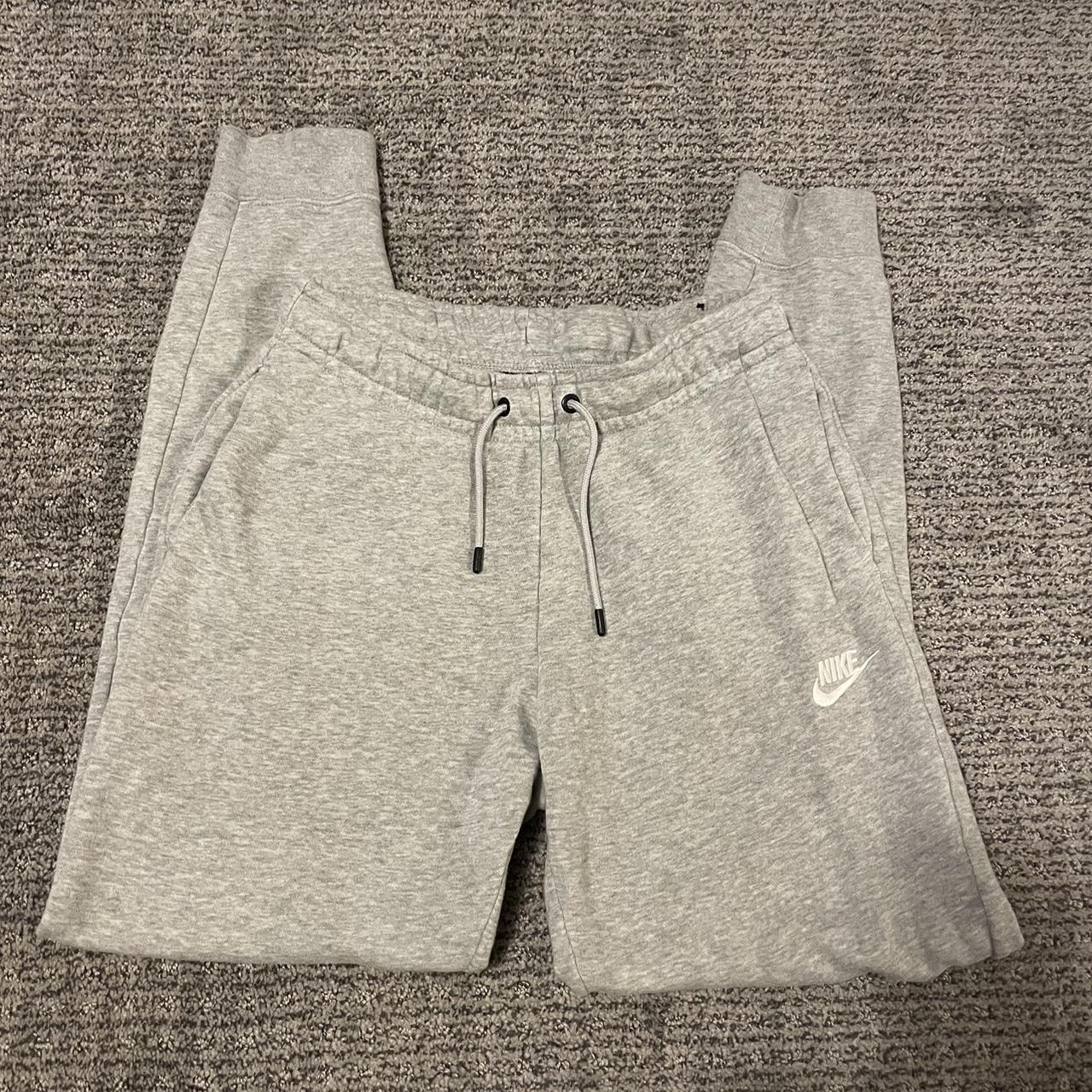 womens nike joggers gray