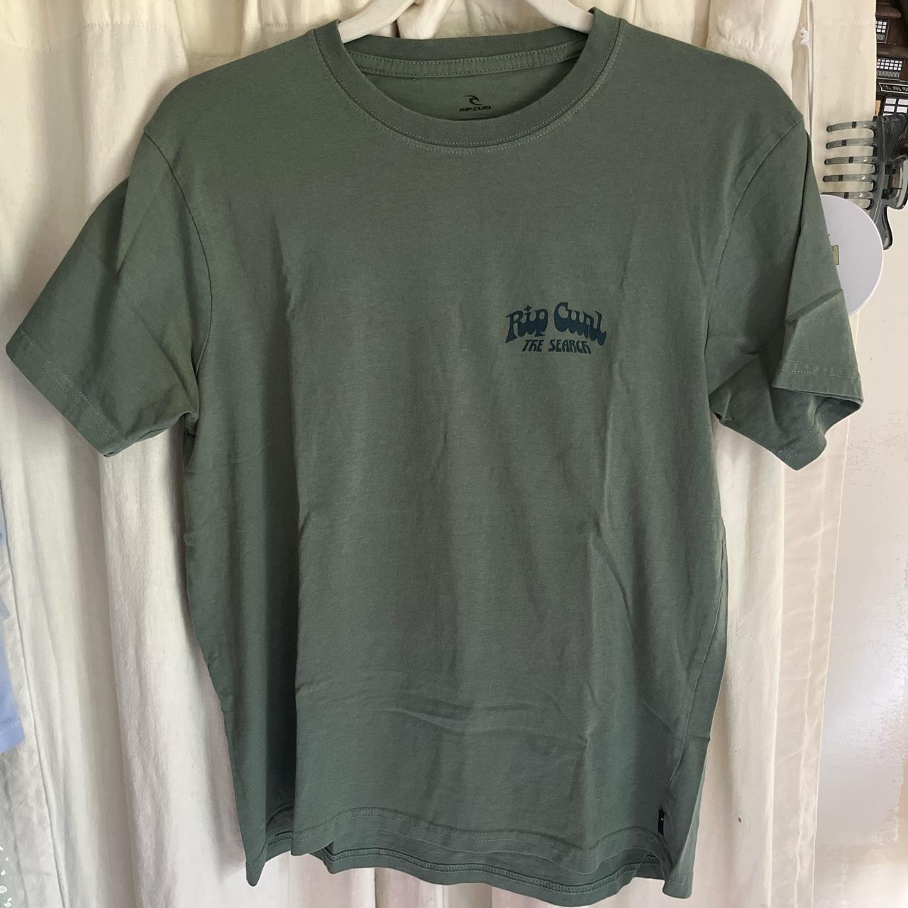 Rip Curl Men's Green T-shirt | Depop