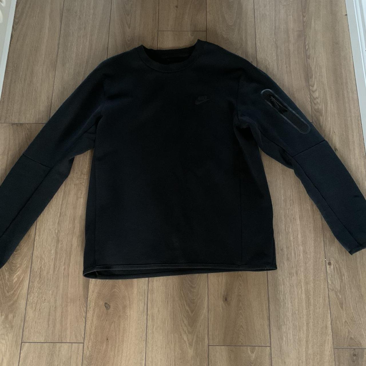 Nike tech jumper only worn a few times Depop