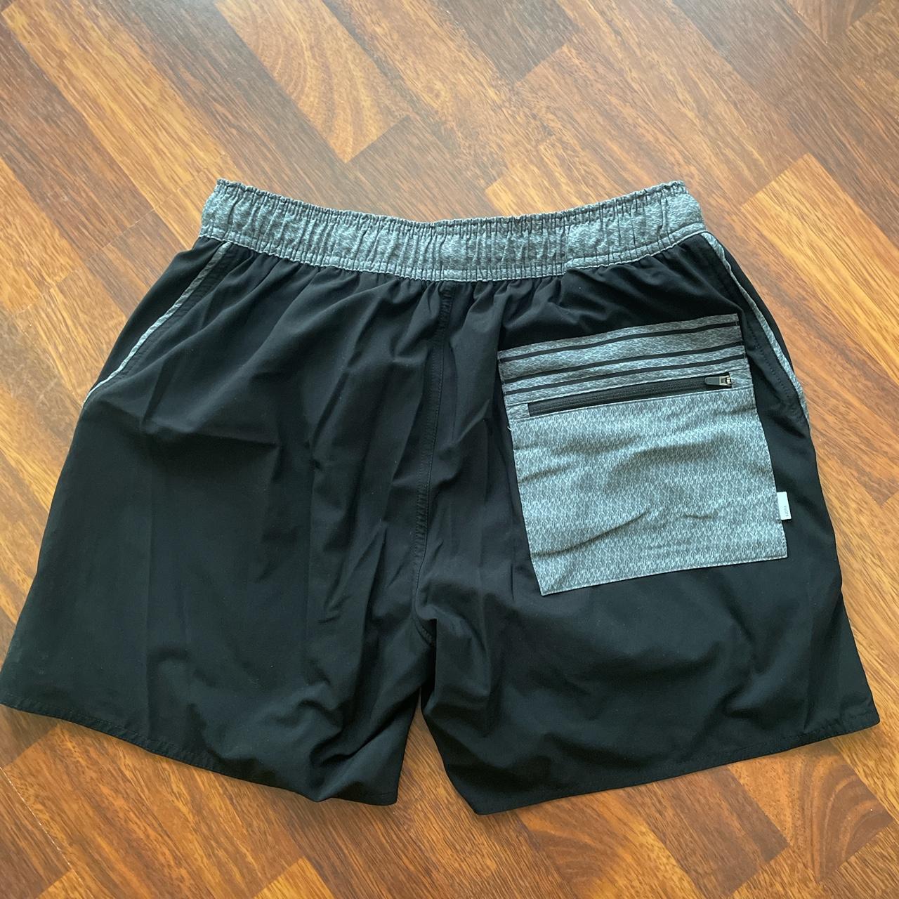 Vuori Men's Black and Grey Shorts | Depop