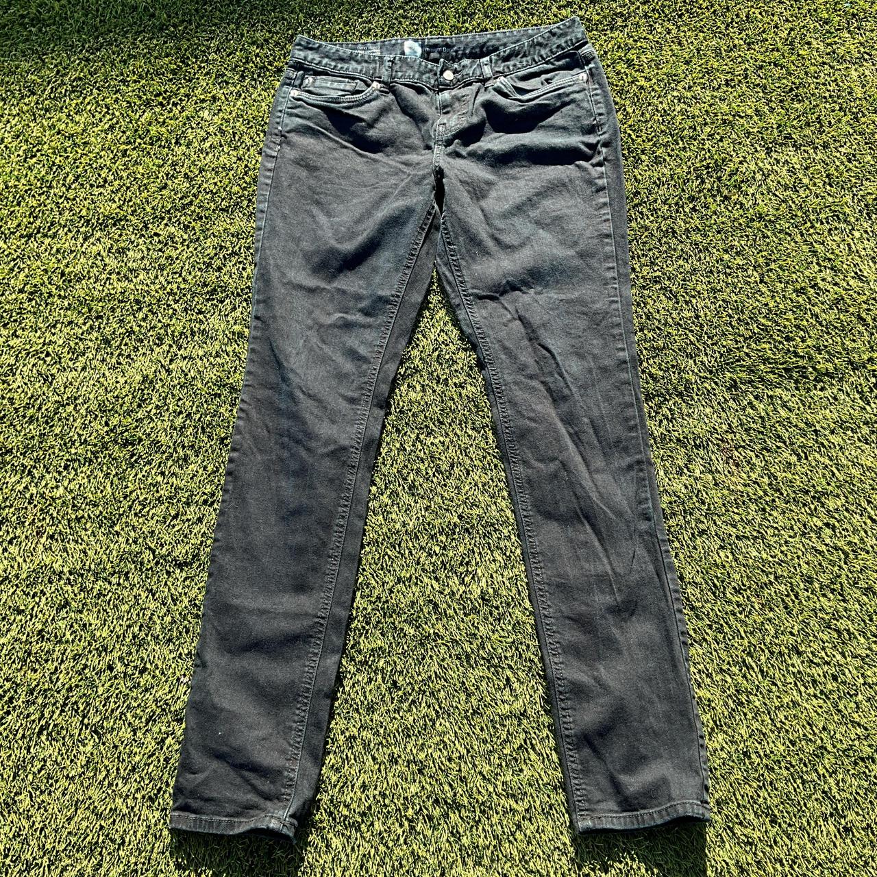 item listed by lousydcloset