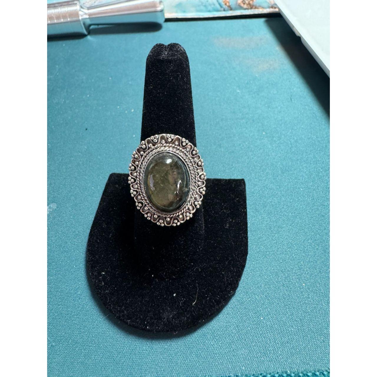 Source Unknown Women's Ring - Silver/Green – Vint… - image 3