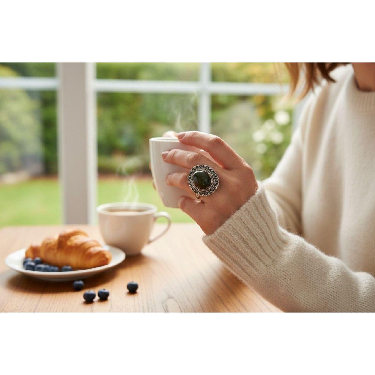 Source Unknown Women's Ring - Silver/Green – Vint… - image 1