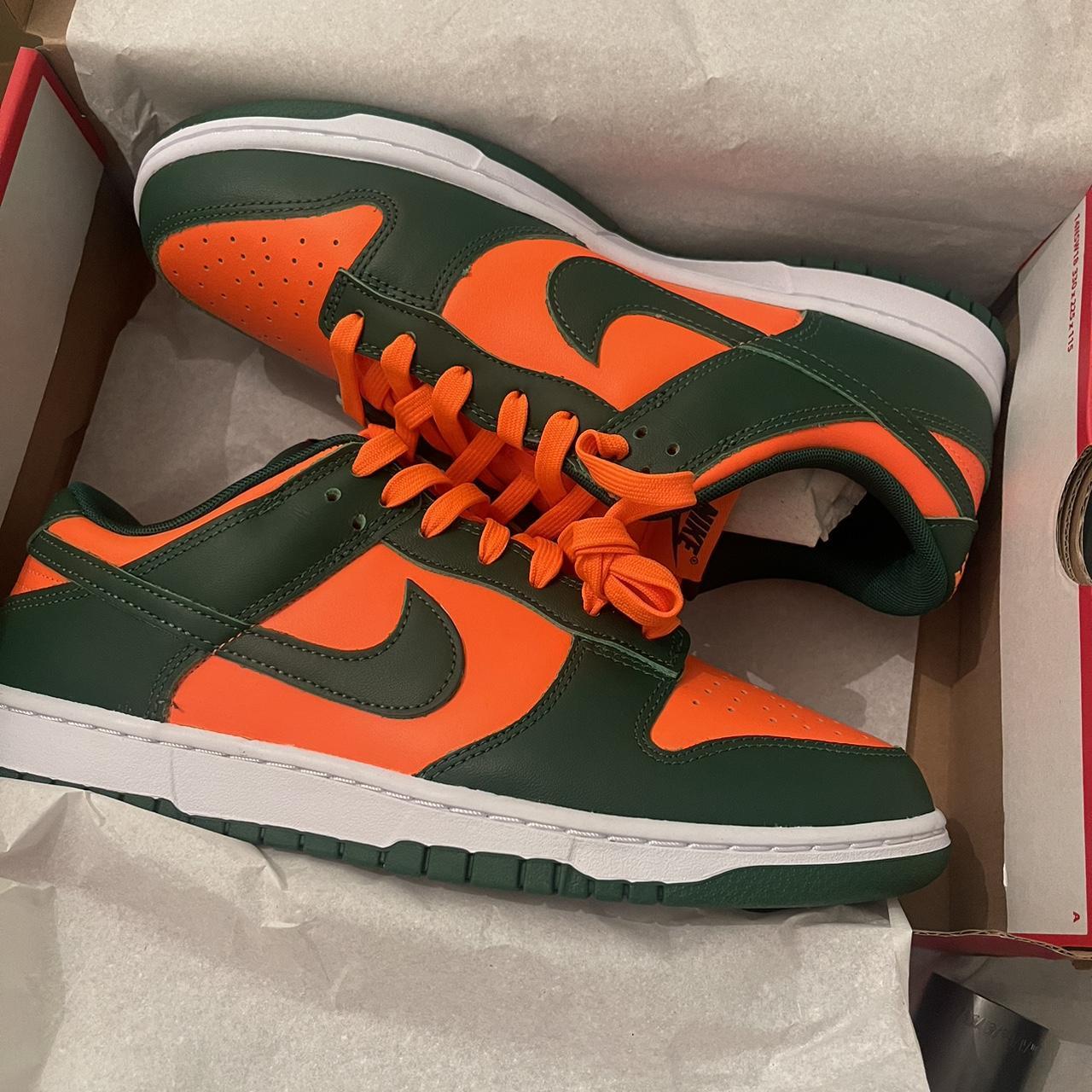 Nike Men's Green and Orange Trainers | Depop