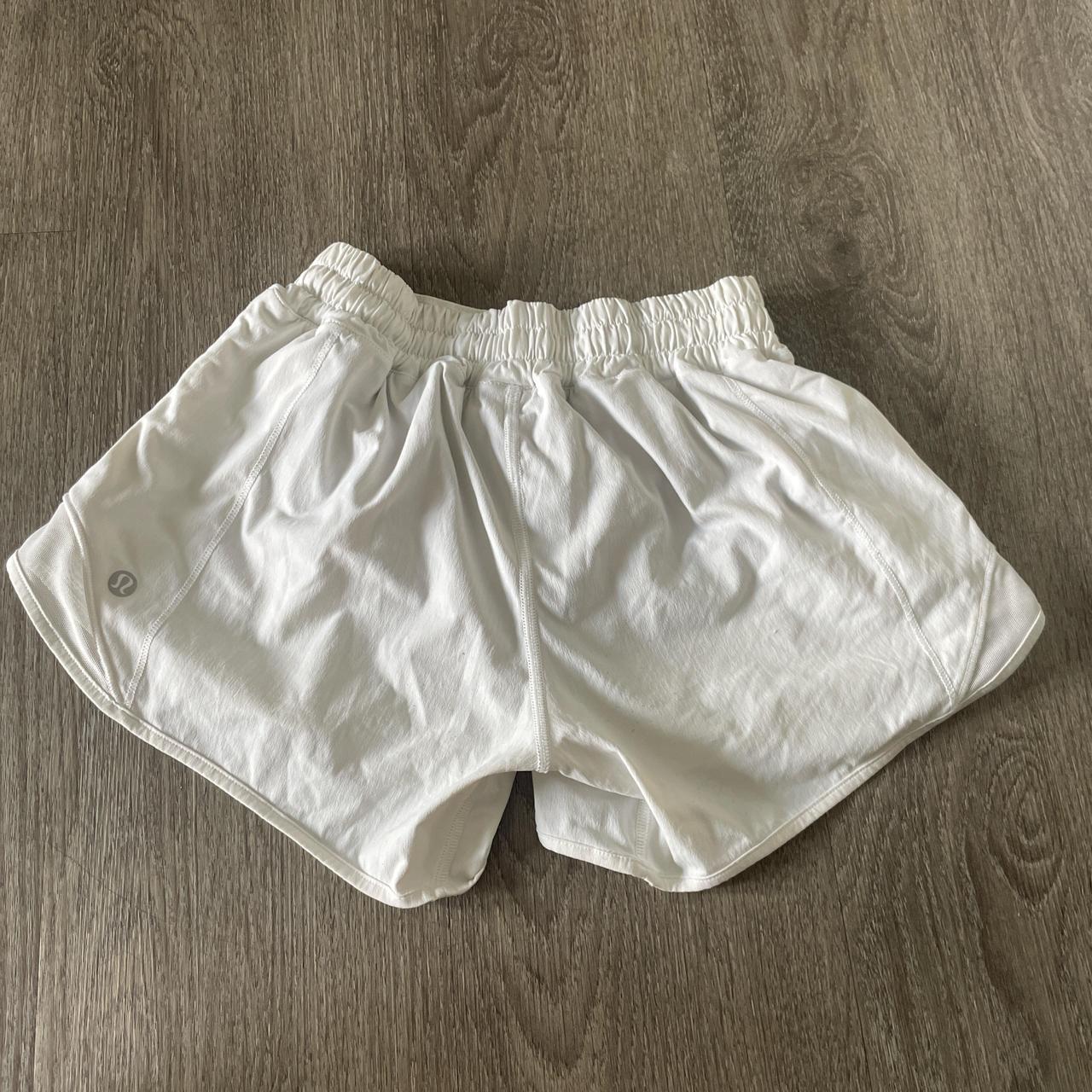 Lululemon hotty hot shorts Size 2 Low rise 4 inch - Depop