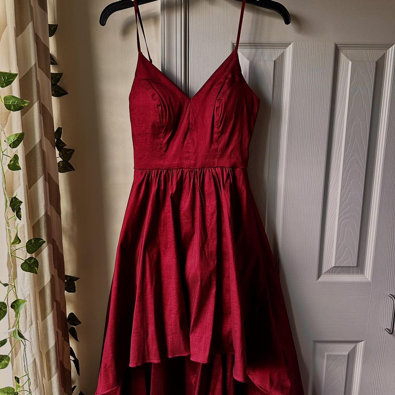 Perfect red dress for prom homecoming or any other