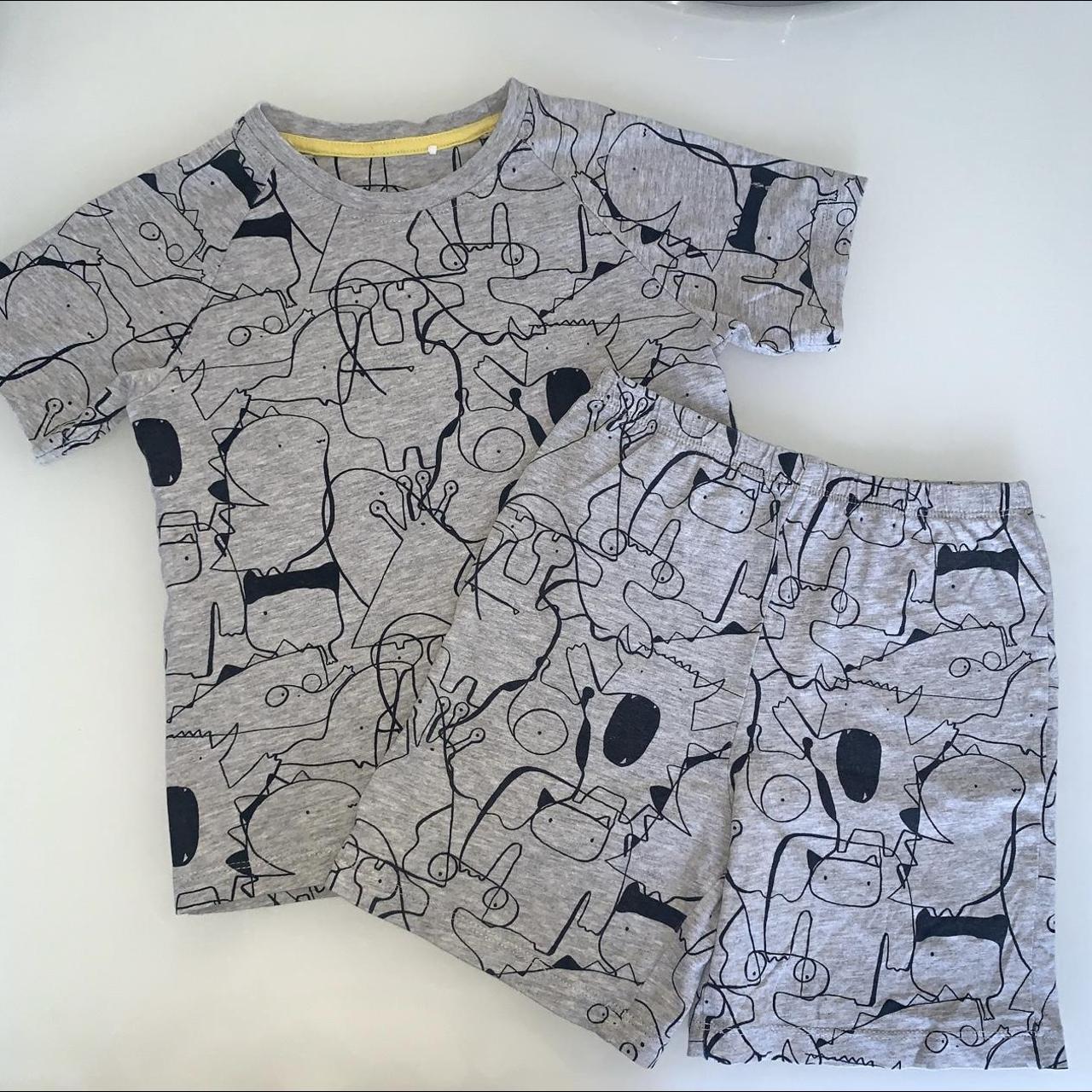 Boys boots mini club pyjama set 5 6 yrs