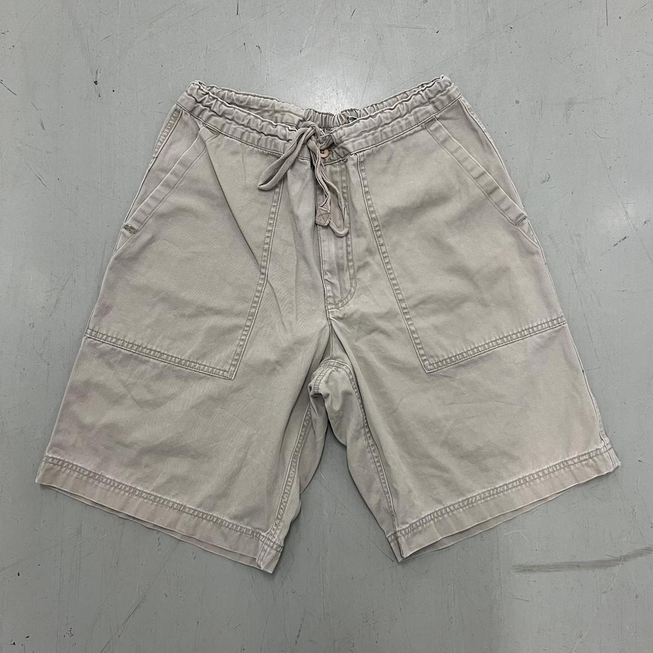 Y2K Old Navy Safari Shorts size medium waist flat Depop