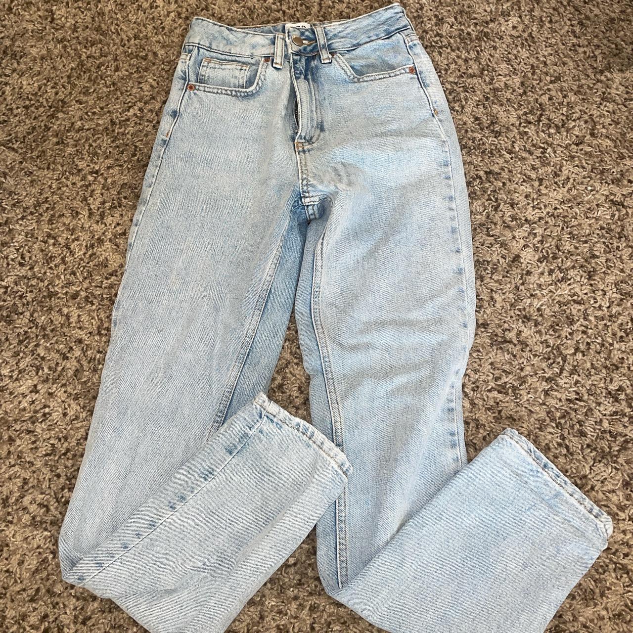 Calvin klein mom hot sale jeans urban outfitters