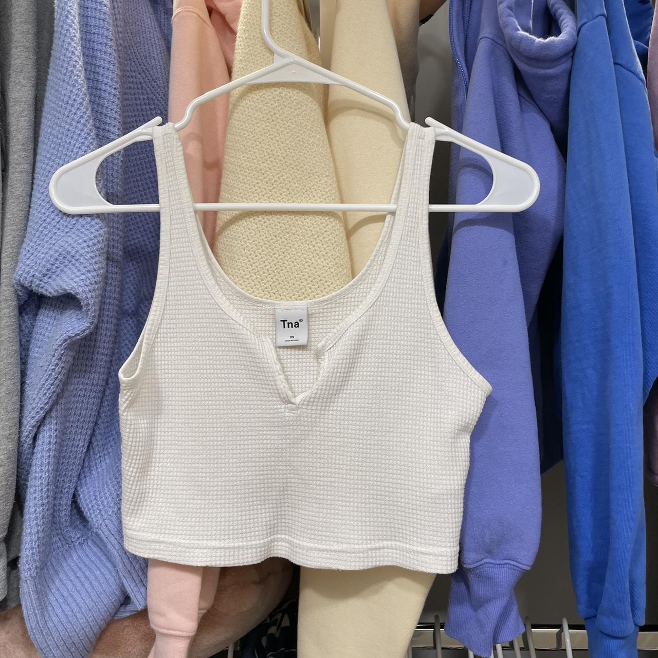 Aritzia Women's Vest Depop