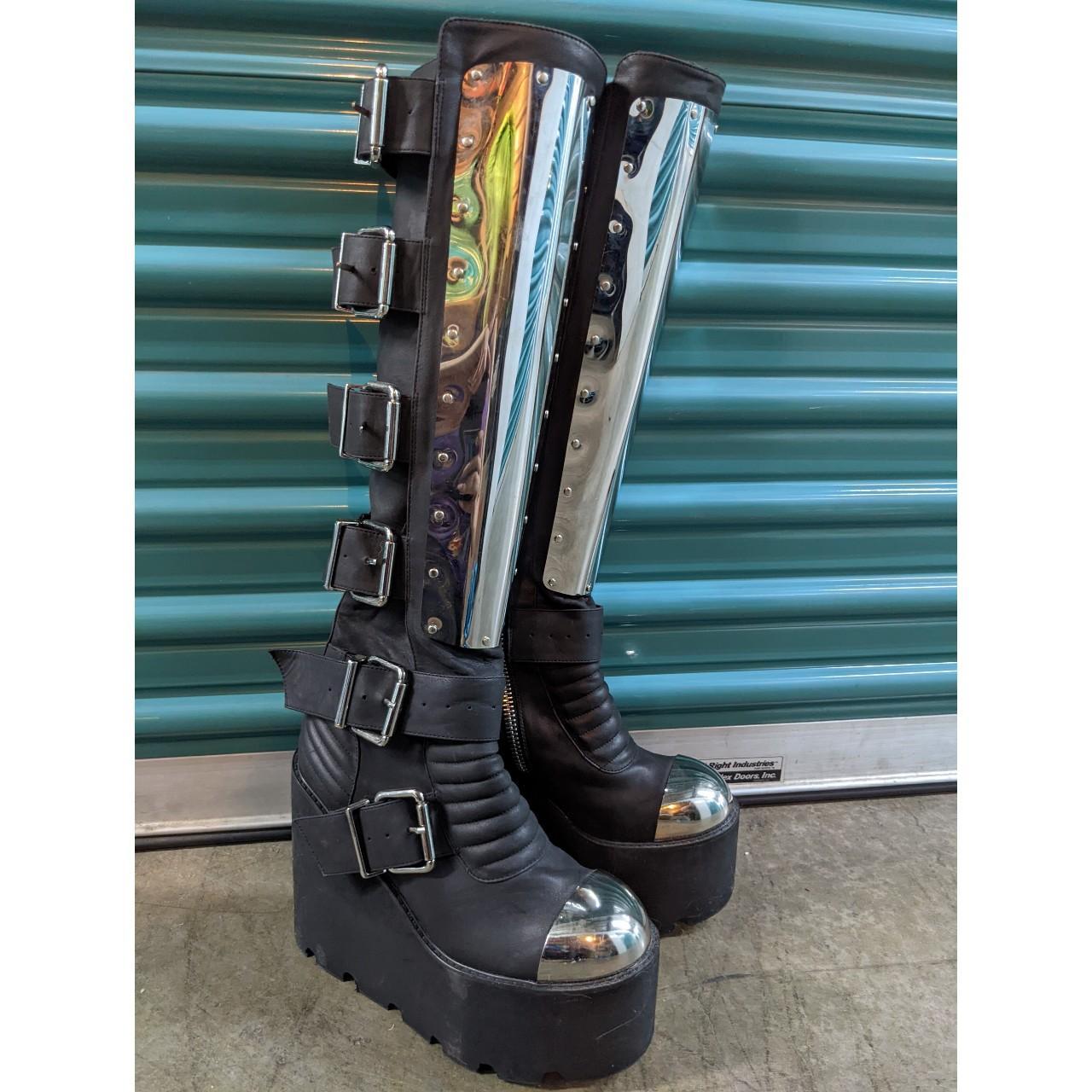 moto mama platform boots