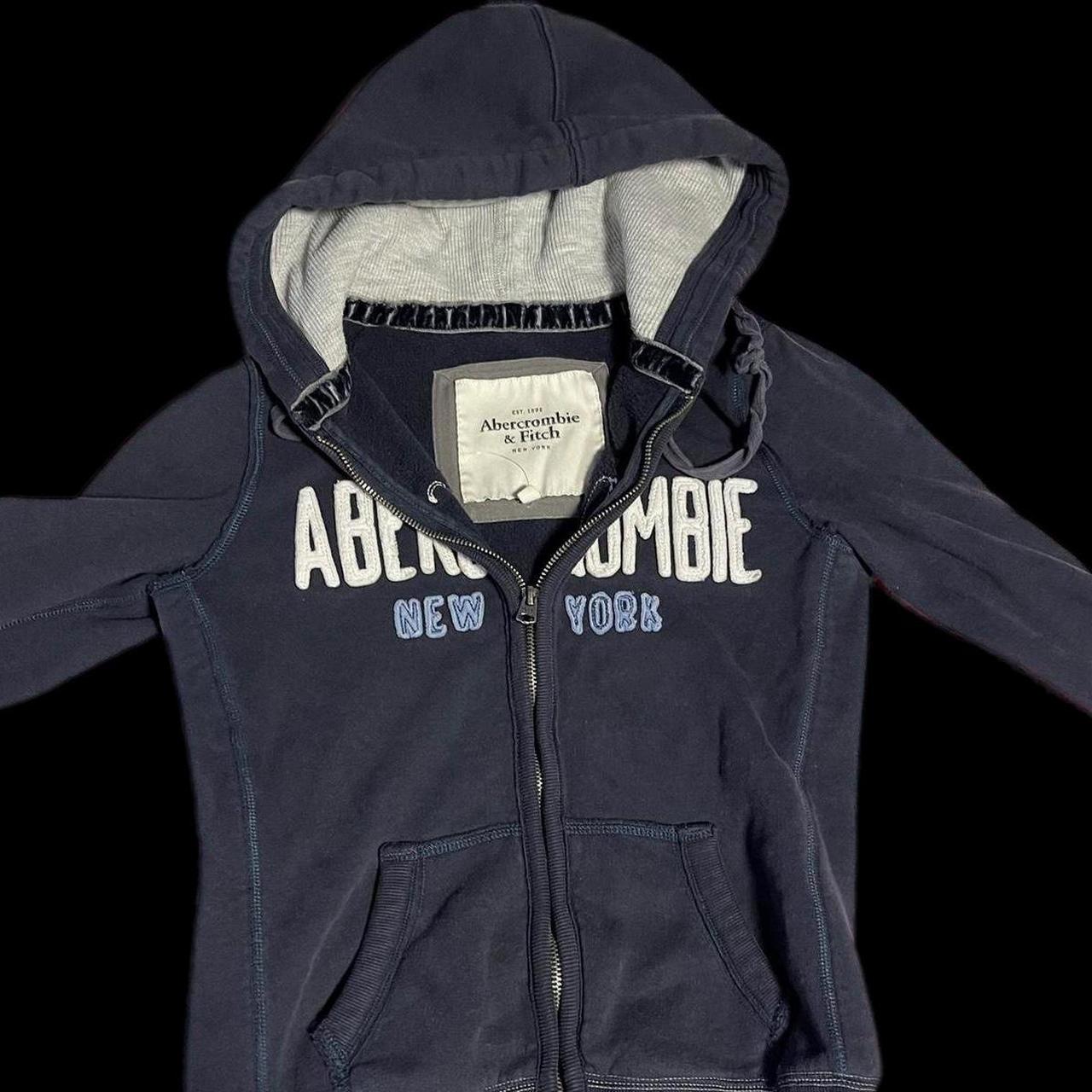 PLEASE MESSAGE ME BEFORE BUYING Abercrombie zip up... Depop