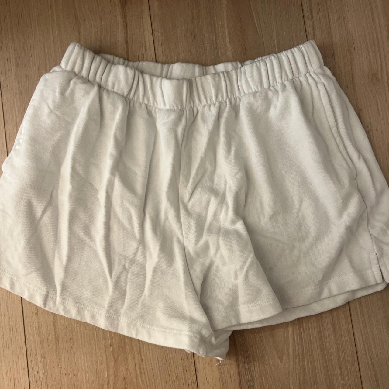 garage white sweat shorts size small - Depop