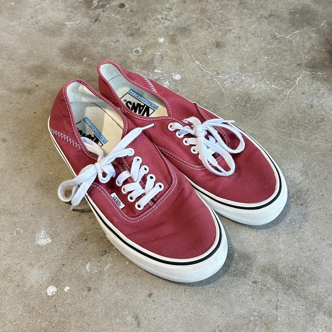 Vans ultracush store red