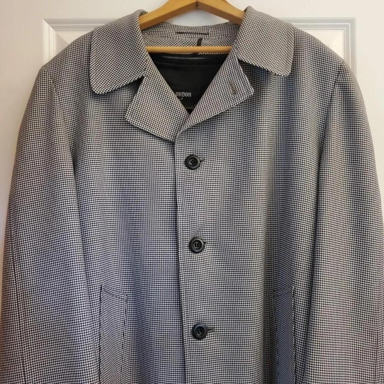 Vintage Men’s London popular Fog Size 42 Long Trenchcoat