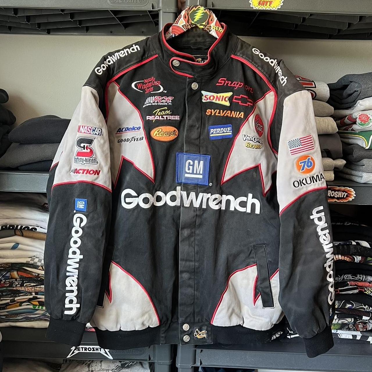 Chase Authentics NASCAR Kevin Harvick GM Goodwrench... - Depop