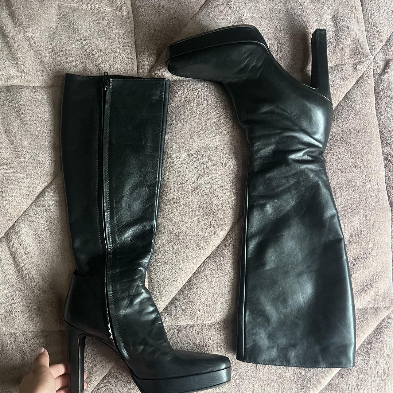 Gucci Rainboots Good conditions, some flaws see - Depop
